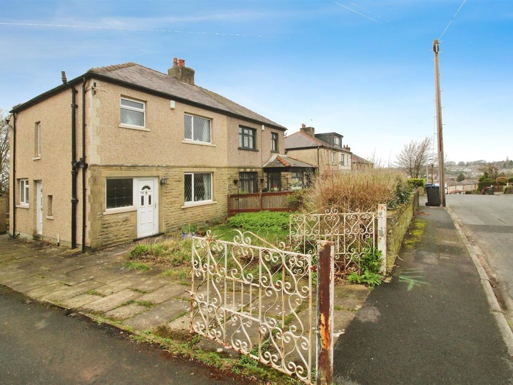 3 bed semidetached house for sale in Grasmere Road, Bradford BD2, £