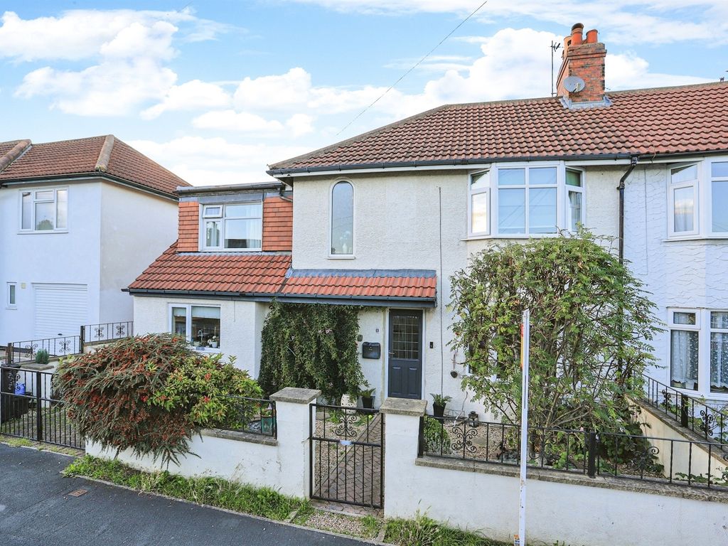 4 bed semidetached house for sale in Charles Avenue, Harrogate HG1, £