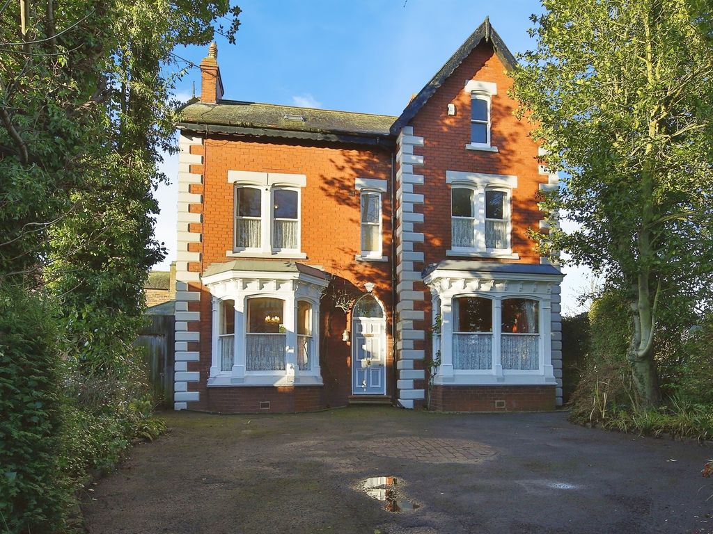 6 bed detached house for sale in Granville Avenue, Hartlepool TS26, £