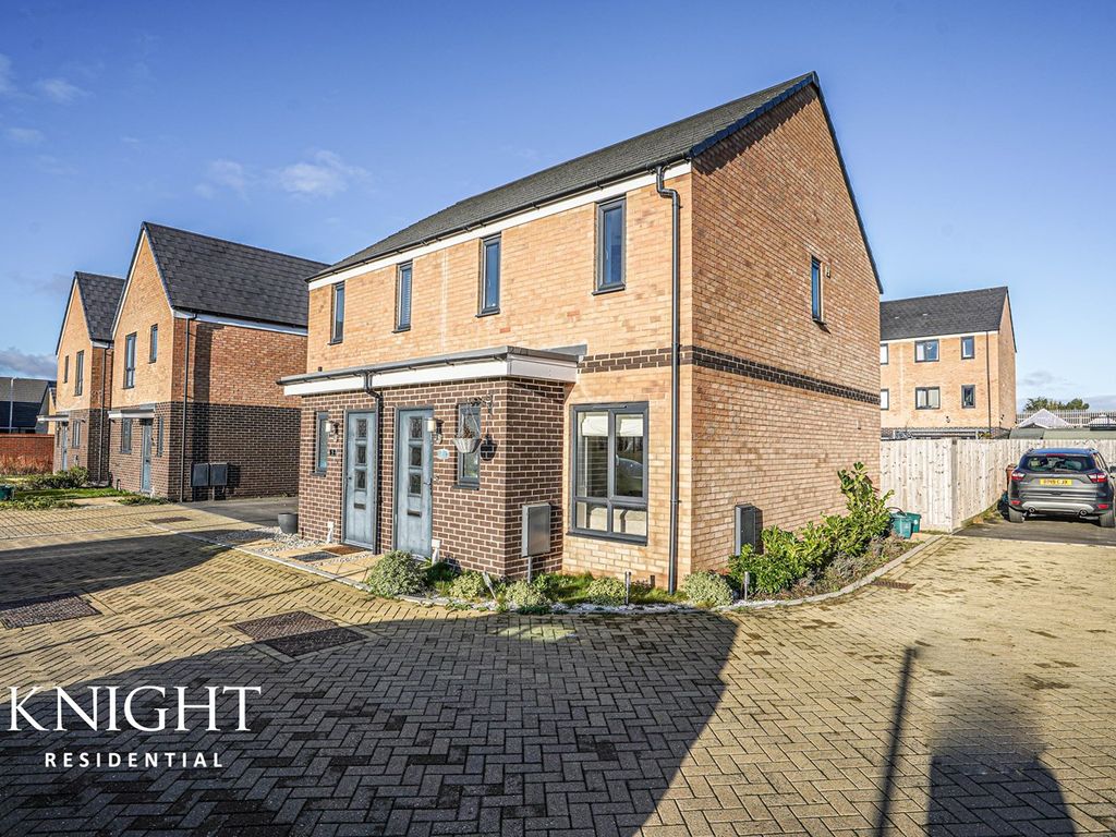 2 bed semidetached house for sale in Christopher Chase, Stanway, Colchester CO3, £