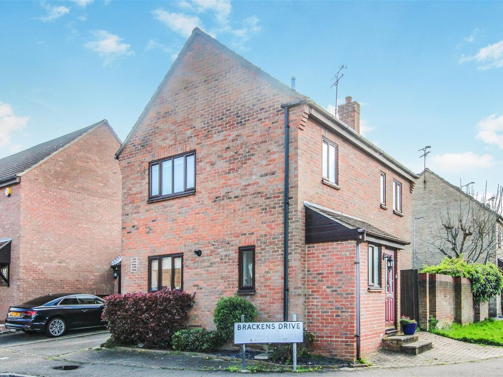 3 bed detached house for sale in Brackens Drive, Warley, Brentwood CM14
