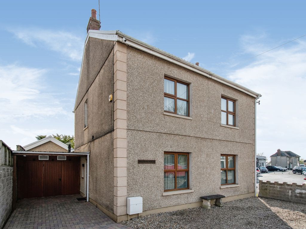4 bed detached house for sale in Llwynhendy Road, Llwynhendy, Llanelli