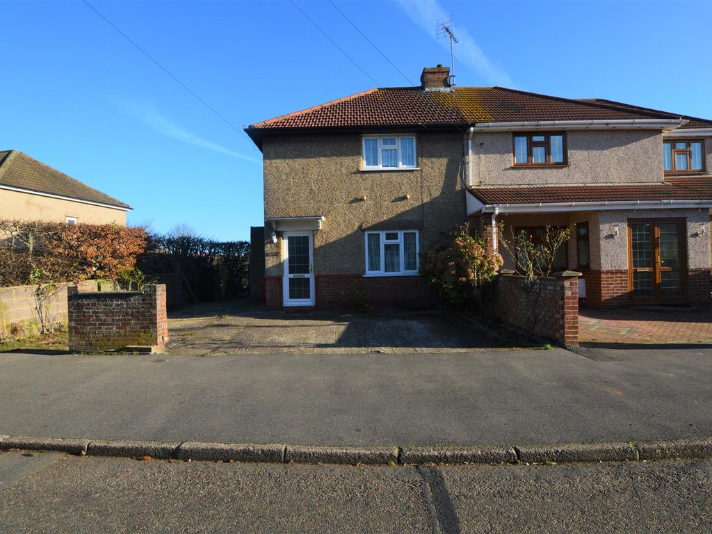 3 bed semidetached house for sale in Maple Crescent, Slough SL2, £