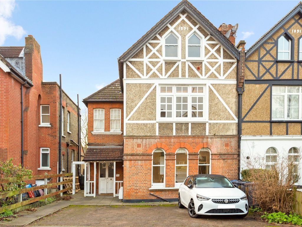 2 bed flat for sale in Cranes Park, Surbiton KT5 Zoopla