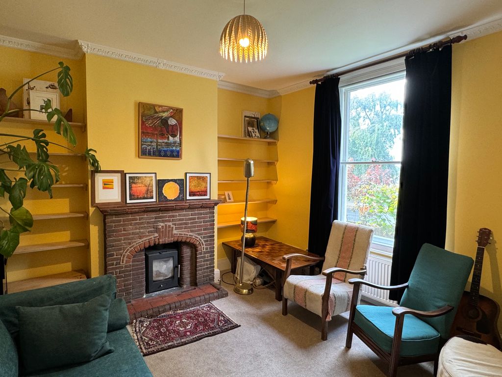 2 bed property to rent in Norwich Road, Ipswich IP1, £975 pcm Zoopla