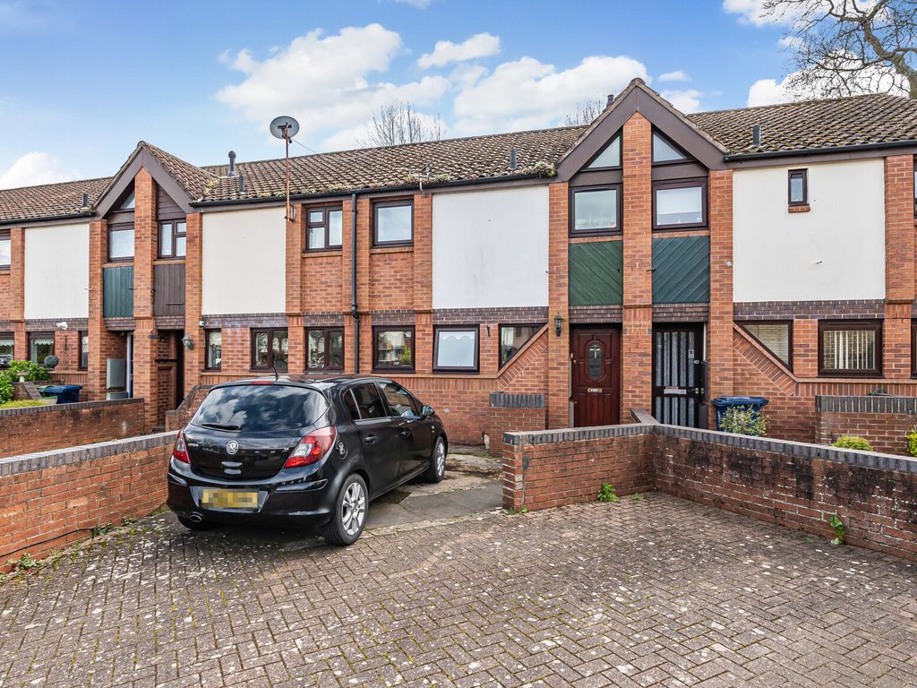 3 bed terraced house for sale in Mattock Close, Headington, Oxford