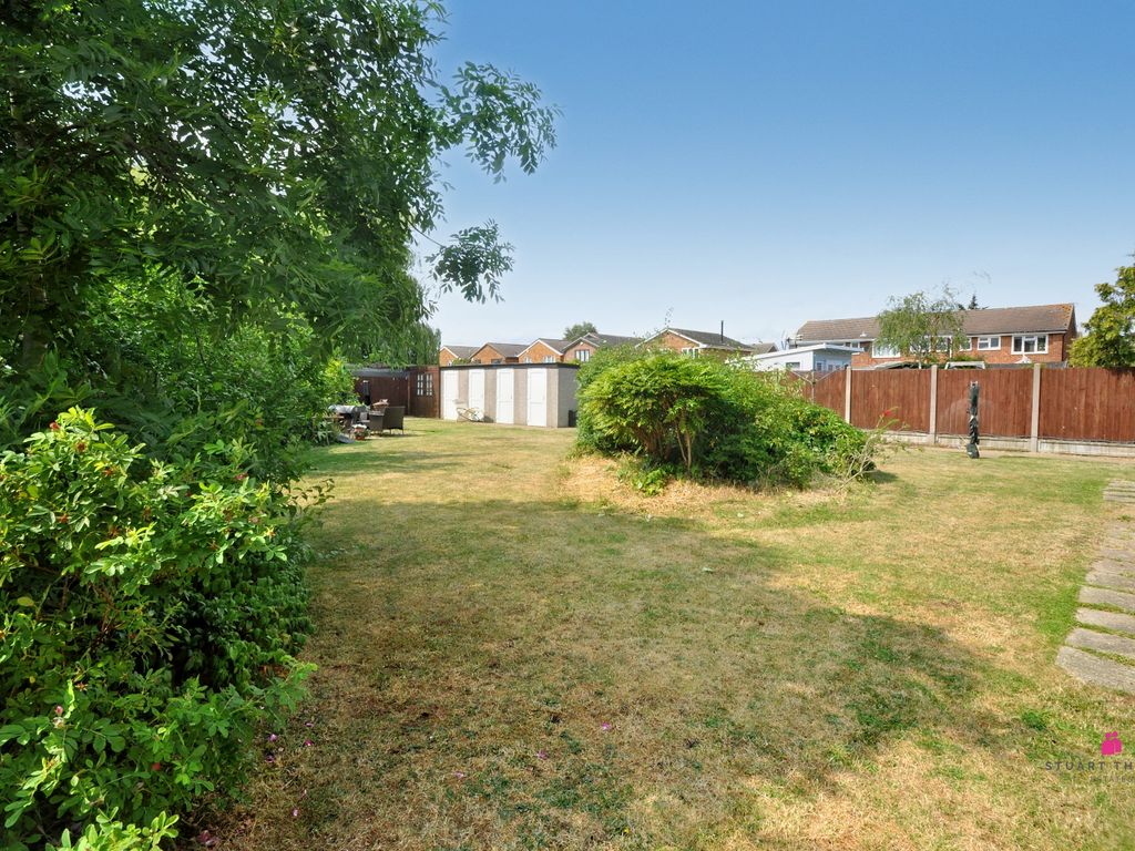 2 bed flat for sale in St. Clements Road, Benfleet SS7 Zoopla
