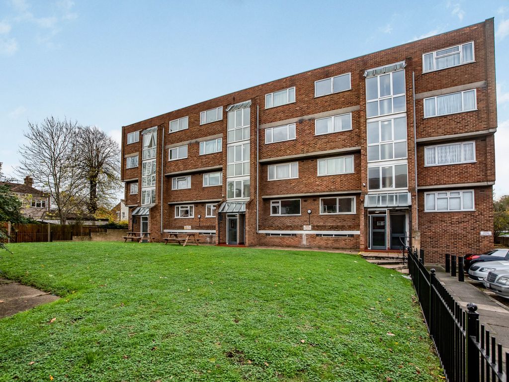 Sharnbrooke Close, Welling DA16