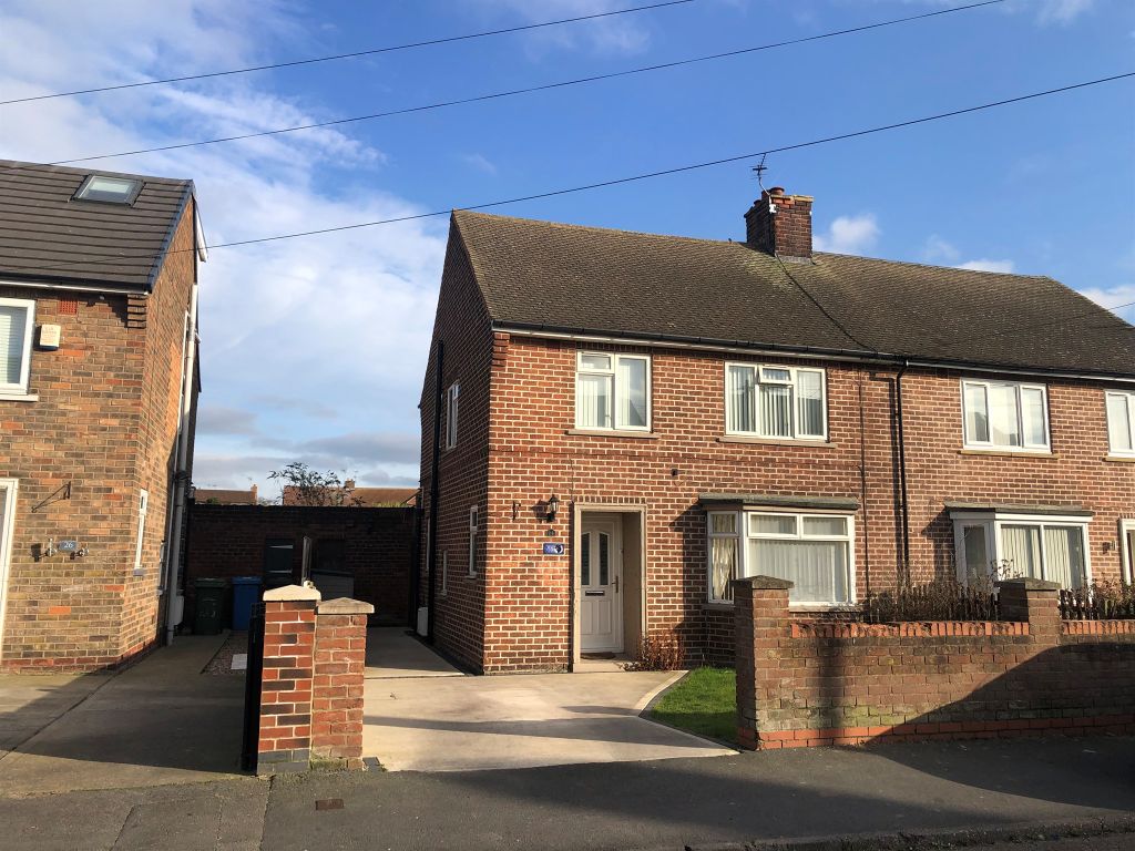 3 bed semidetached house for sale in Sherwood Road, Harworth