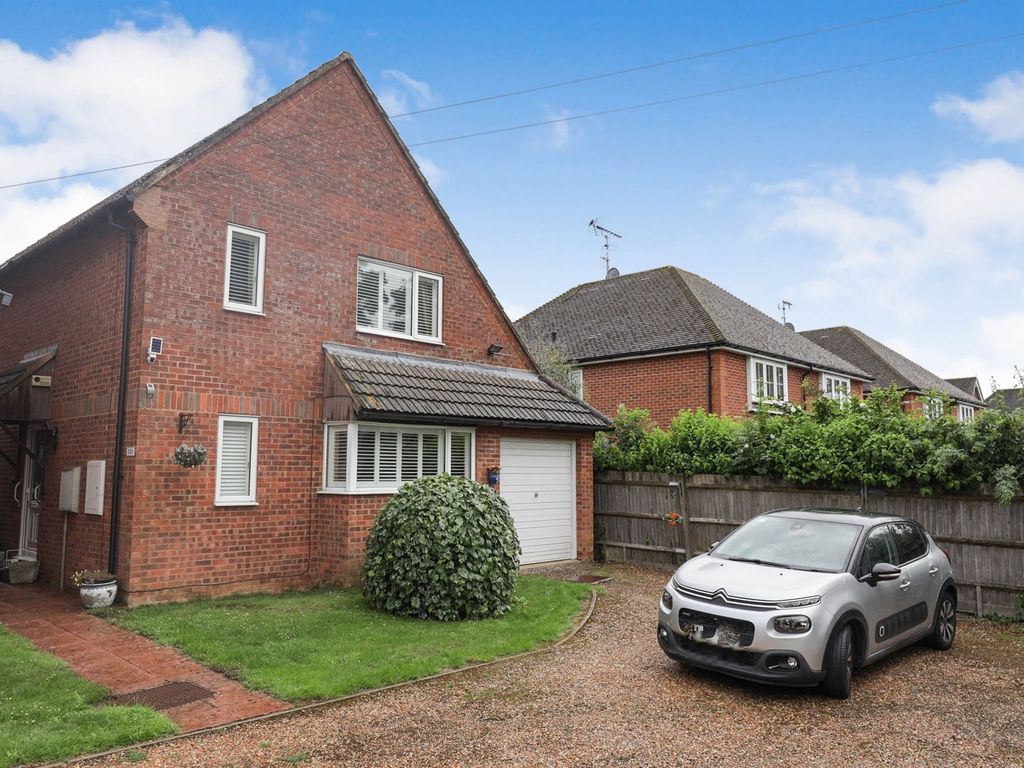 4 bed detached house for sale in Chartridge Lane, Chesham HP5, £800,000
