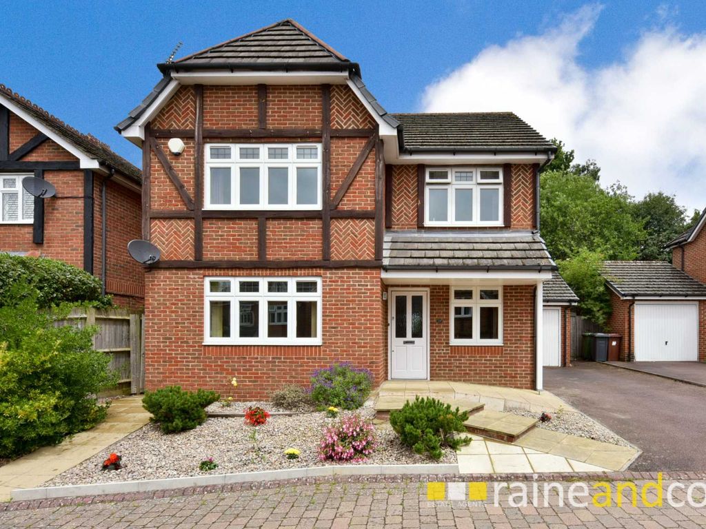5 bed detached house for sale in Anthorne Close, Potters Bar, Herts EN6