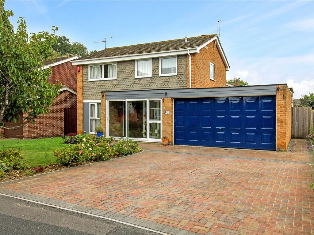 4 bed detached house for sale in Fairlawn, Liden, Swindon, Wiltshire SN3, £525,000 Zoopla