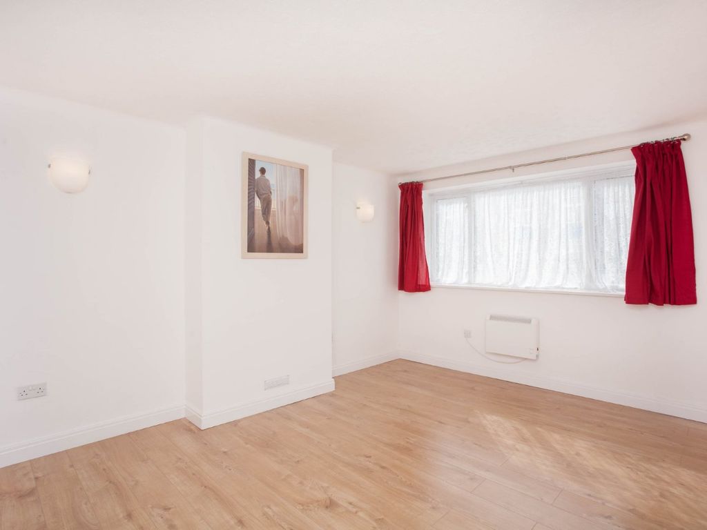 2 bed flat for sale in Lee Court, Lee High Road, London SE13 Zoopla