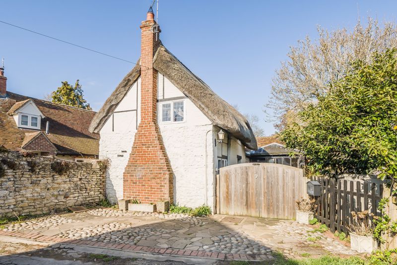 2 bed cottage for sale in Bridge End, DorchesterOnThames, Wallingford OX10 Zoopla
