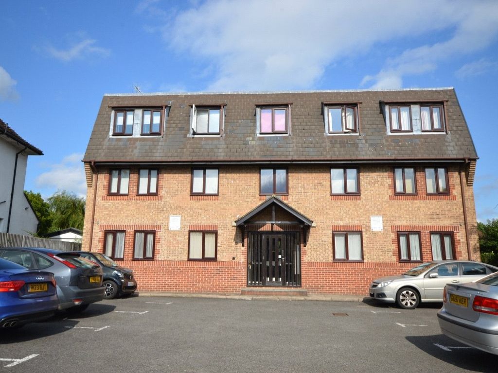 1 bed flat to rent in London Road, Dunton Green, Sevenoaks, Kent TN13