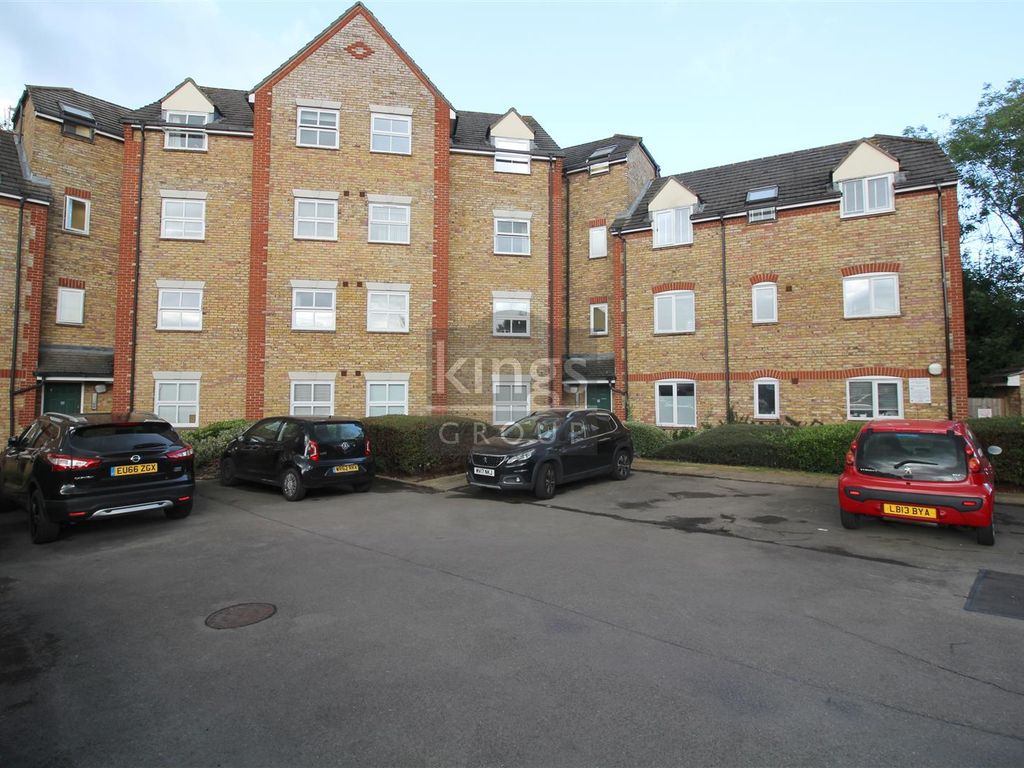 2 bed flat for sale in Victoria Gate, Church Langley, Harlow CM17 Zoopla