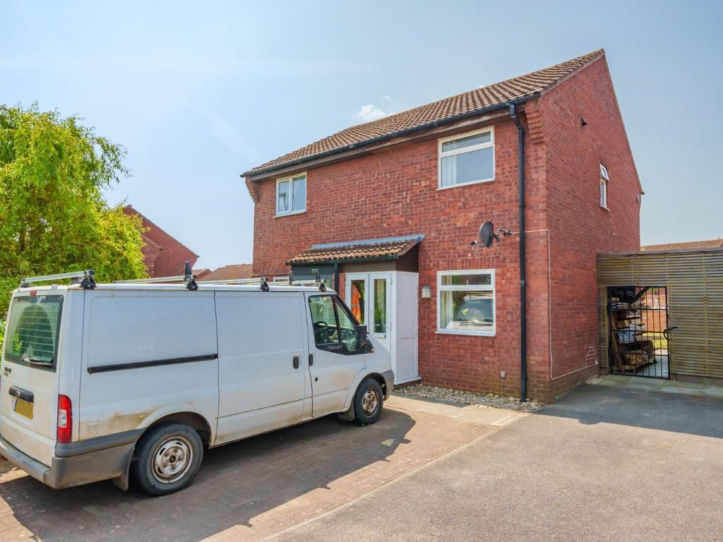 2 bed semidetached house for sale in Clanfield, Sherborne DT9, £