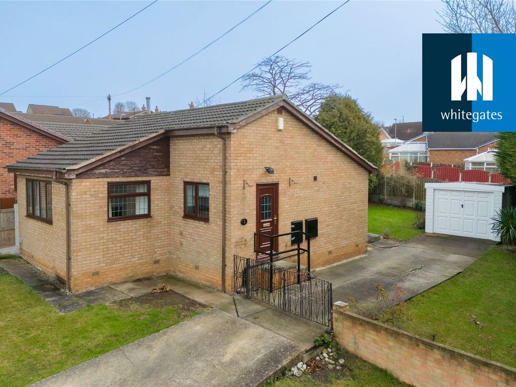 2 bed bungalow for sale in Barton Way, South Elmsall, Pontefract, West