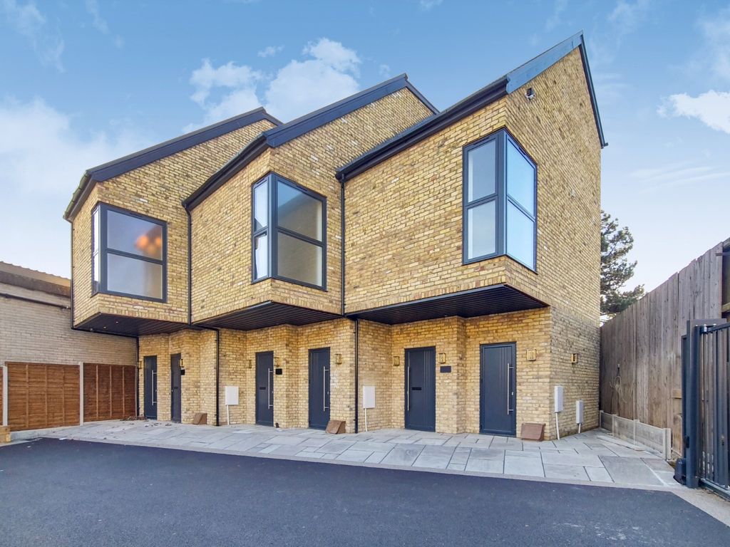 New home, 3 bed terraced house for sale in Bellegrove Road, Welling