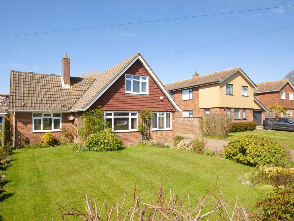 3 bed bungalow for sale in Castle Avenue, Hythe CT21 Zoopla