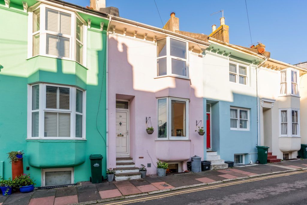 3 bed detached house for sale in Holland Street, Brighton BN2, £595,000