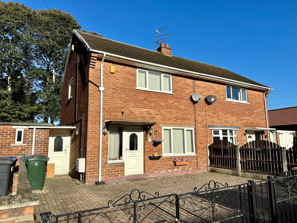 2 bed semidetached house for sale in Almond Road, Cantley, Doncaster