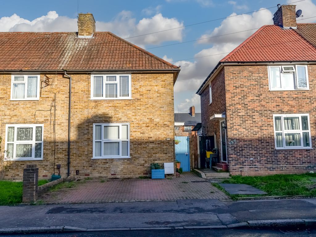 2 bed end terrace house for sale in Glastonbury Road, Morden SM4 Zoopla
