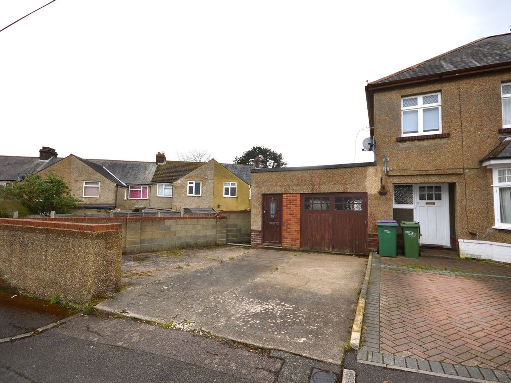 Property for sale in Heritage Road, Folkestone CT20, £30,000 Zoopla