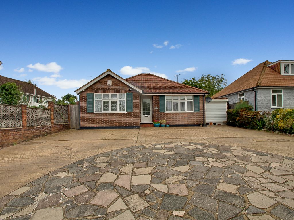 2 bed detached bungalow for sale in Elms Road, Harrow Weald, Harrow HA3 Zoopla