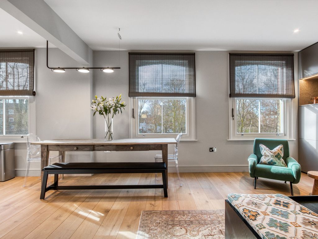 2 bed flat for sale in Highgate West Hill, London N6, £875,000 Zoopla