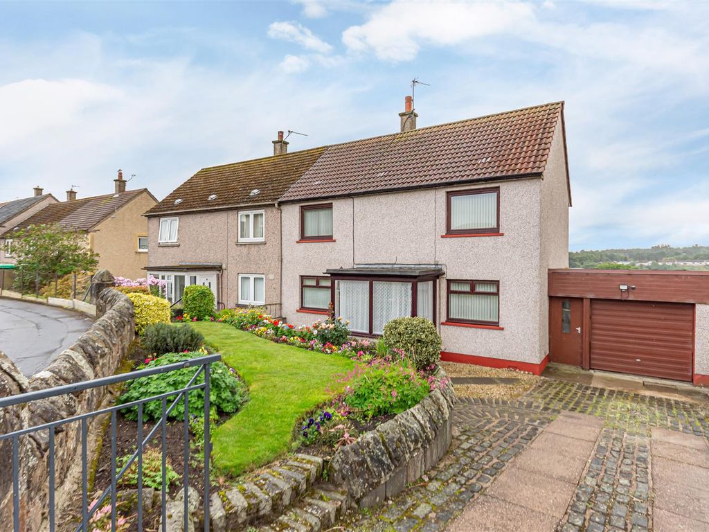 4 bed semidetached house for sale in Viewbank, Leslie, Glenrothes KY6