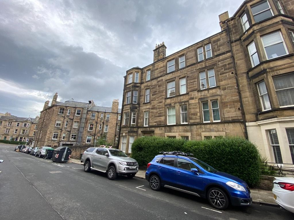 1 bed flat to rent in Comiston Terrace, Morningside, Edinburgh EH10