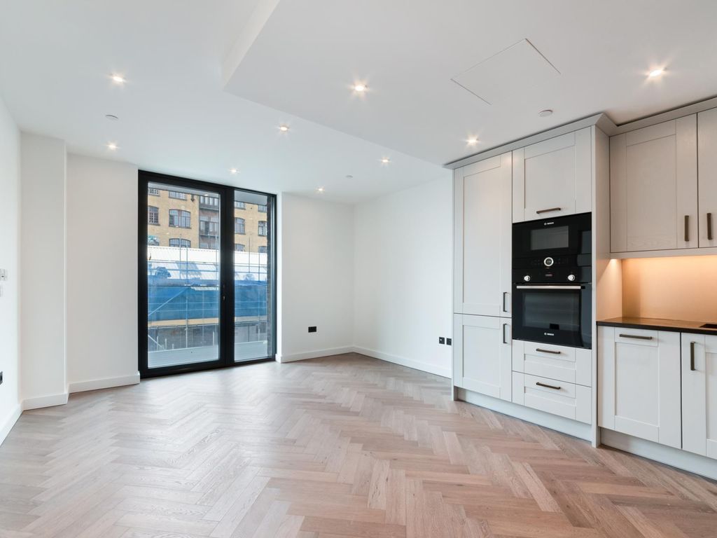 Merino Wharf, Vaughan Way, London Dock E1W