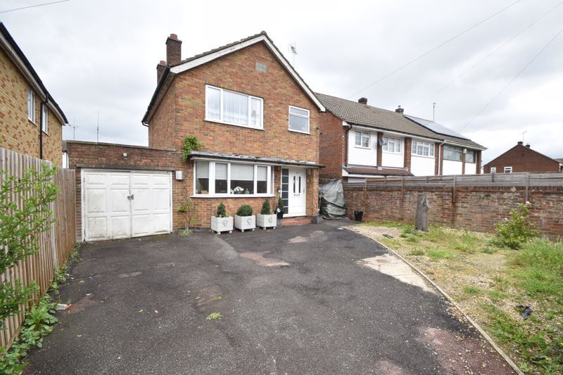 3 bed detached house for sale in High Street, Leagrave, Luton LU4 Zoopla