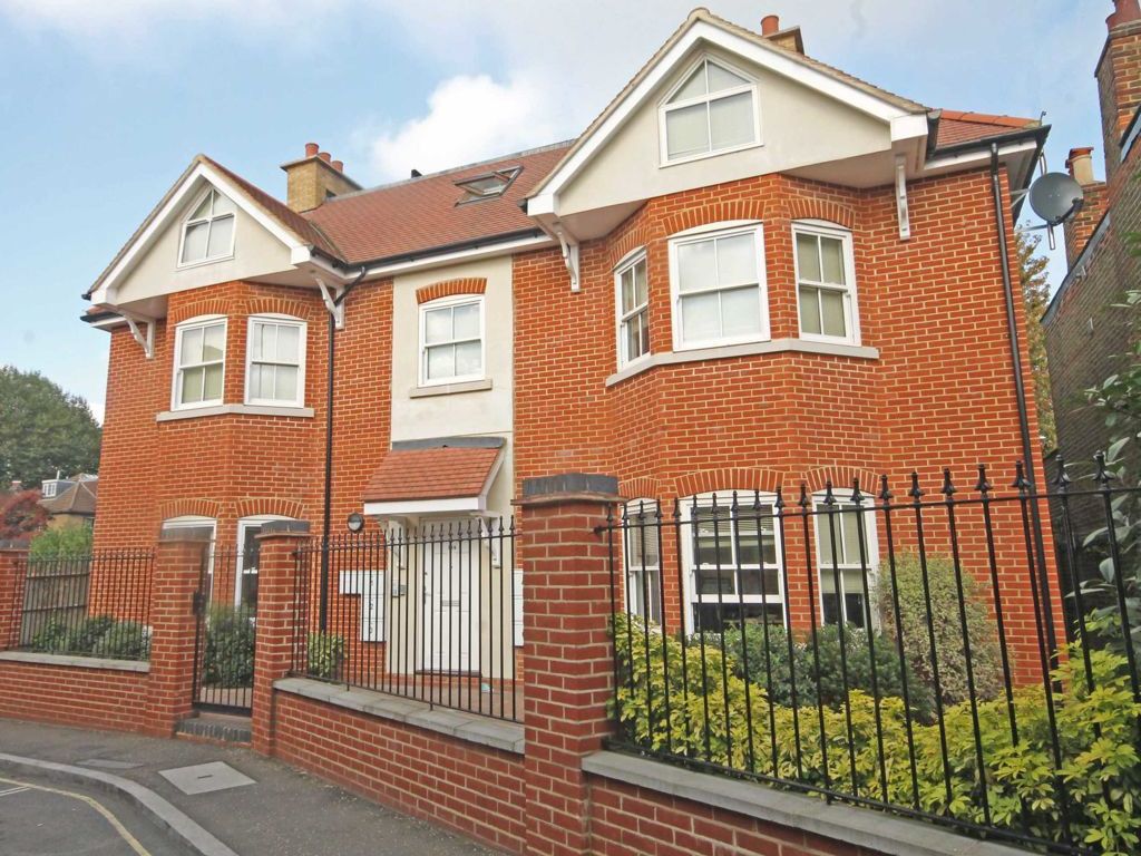 1 bed flat to rent in Holly Road, Twickenham TW1 Zoopla
