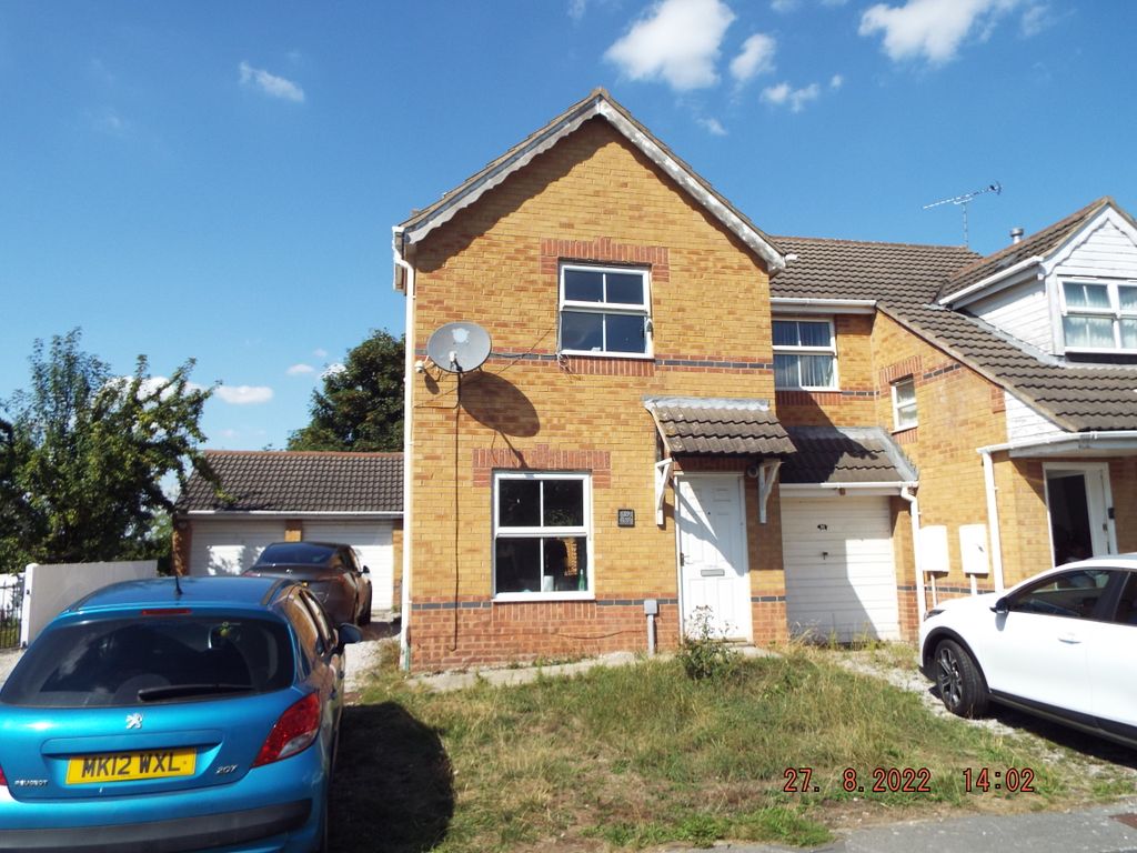 2 bed semidetached house to rent in Horseshoe Court, Doncaster DN4, £725 pcm Zoopla