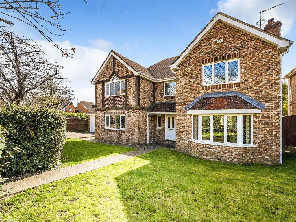 5 bed detached house for sale in Warminghurst Close, Ashington, West