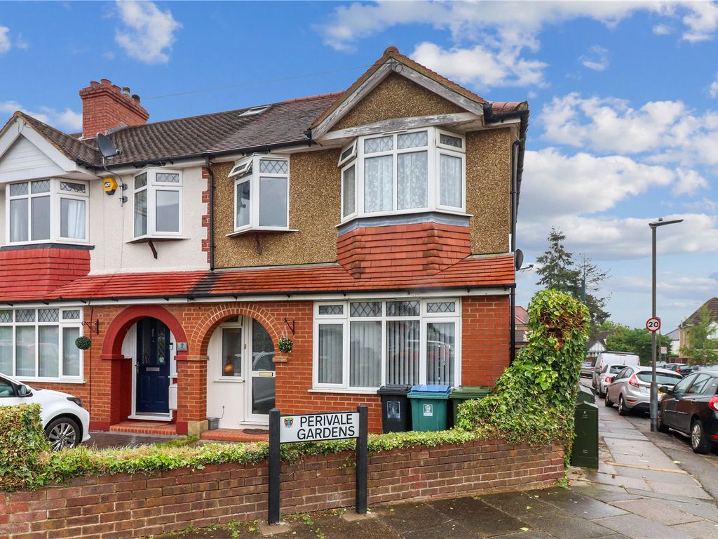 3 bed end terrace house for sale in Perivale Gardens, Watford WD25, £