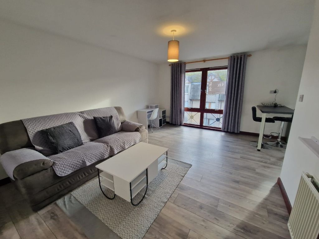 2 bed flat to rent in Strawberry Bank Parade, City Centre, Aberdeen