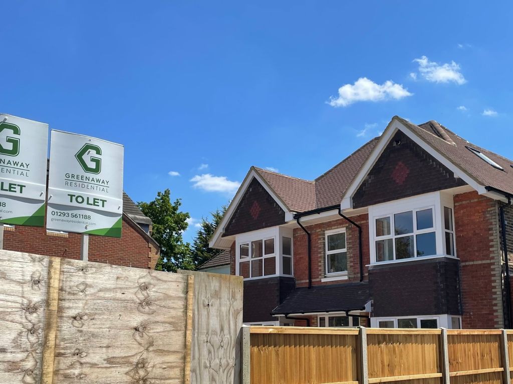 1 bed flat to rent in Horley, Surrey RH6 Zoopla