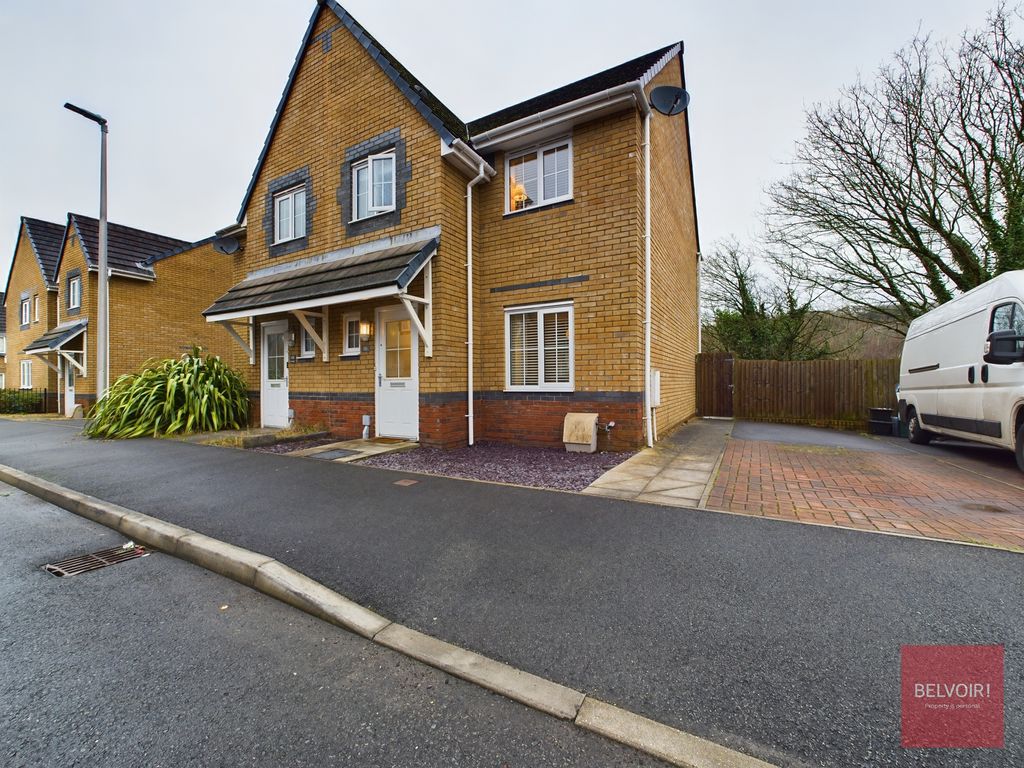 3 bed semidetached house for sale in Cae Morfa, Skewen, Neath SA10, £