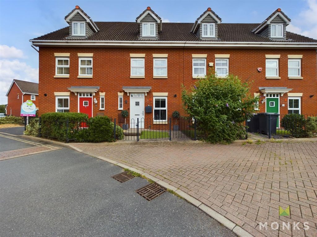 3 bed town house for sale in Greenfields Gardens, Shrewsbury SY1 Zoopla