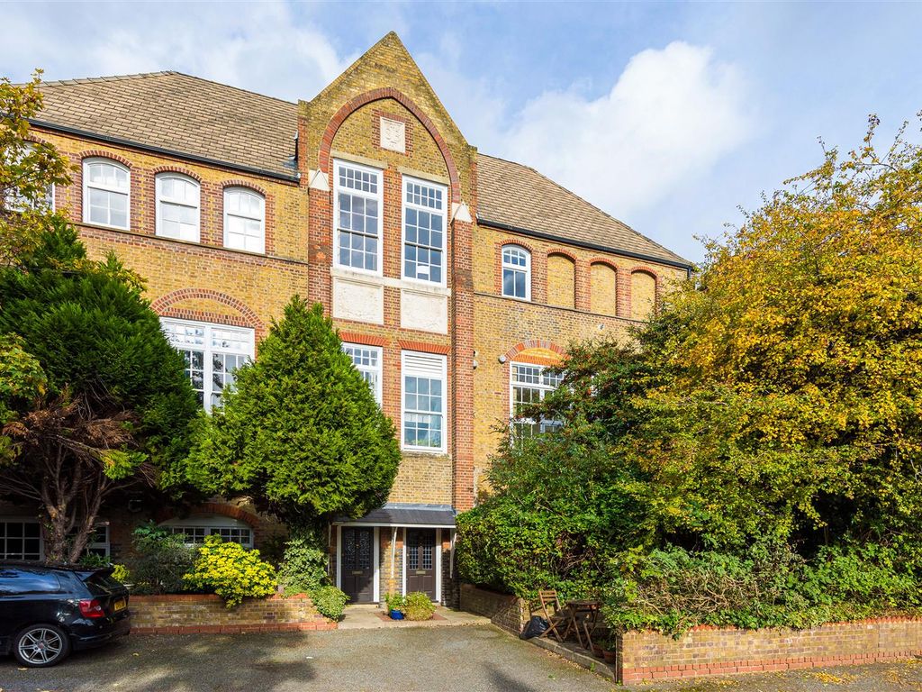 Schoolbell Mews, London E3  