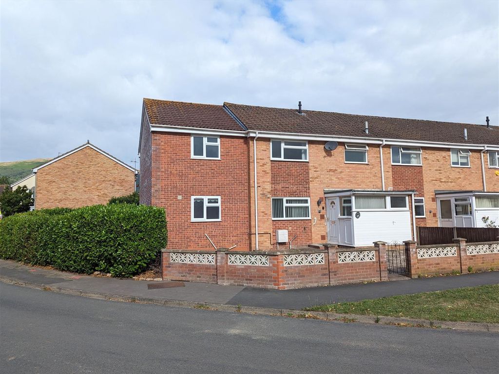 5 bed end terrace house for sale in Bluebell Close, Malvern WR14 Zoopla