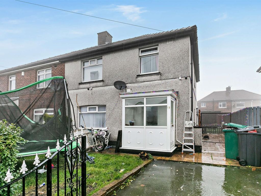 Calderstone Avenue, Bradford BD6  