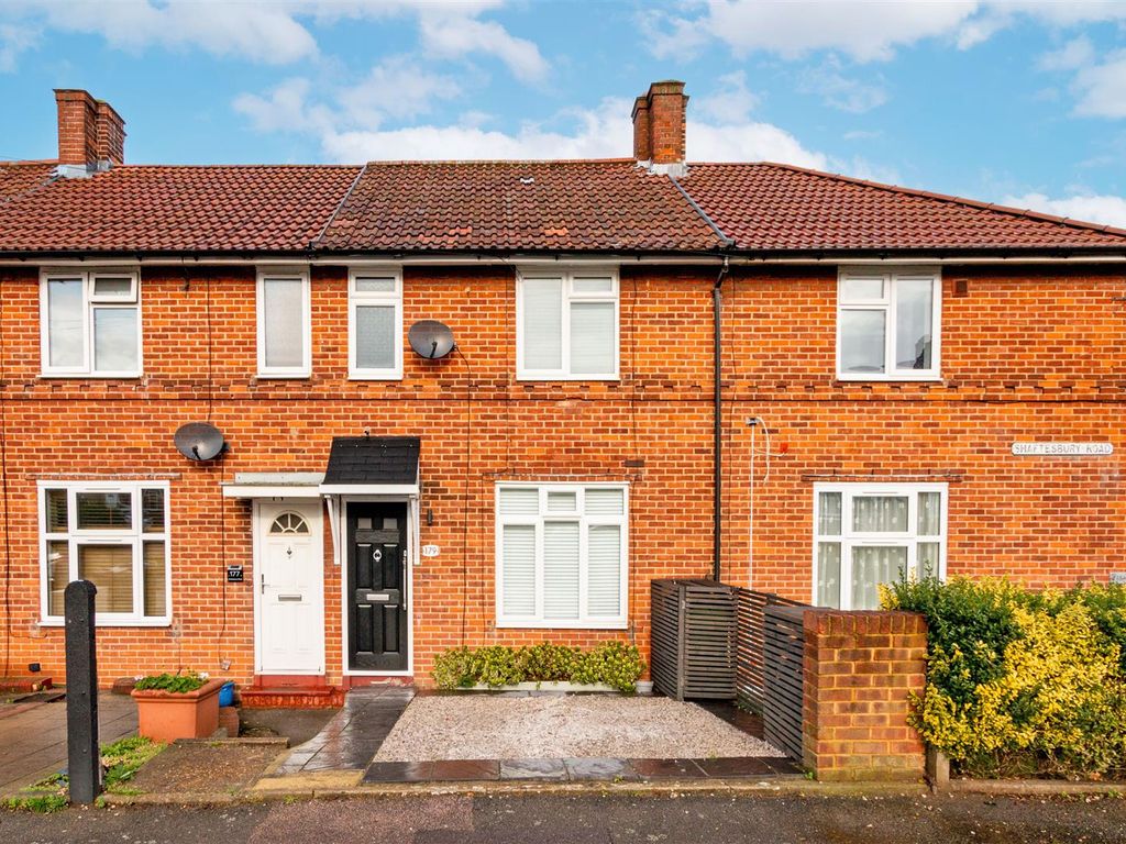 3 bed terraced house for sale in Shaftesbury Road, Carshalton SM5 Zoopla