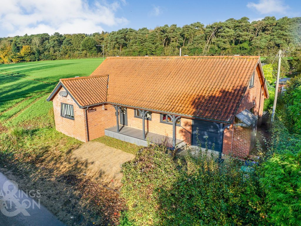 5 bed property for sale in Elderton Lane, Antingham, North Walsham NR28