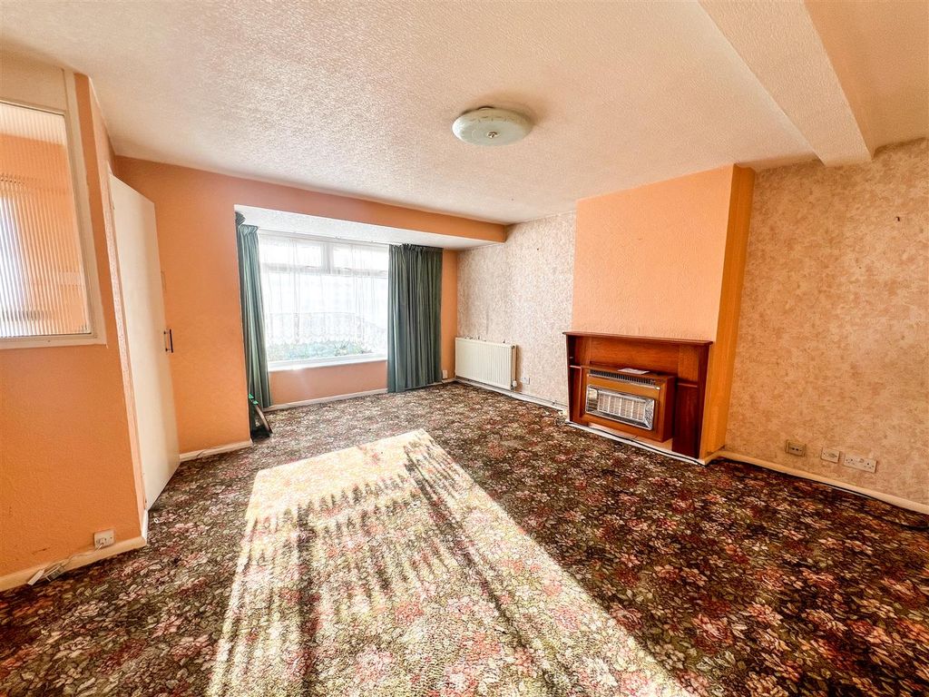 3 bed semidetached house for sale in Bedonwell Road, Belvedere DA17, £