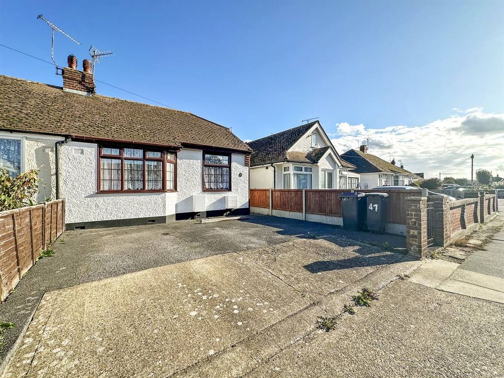 2 bed semidetached bungalow for sale in Poplar Drive, Herne Bay CT6, £