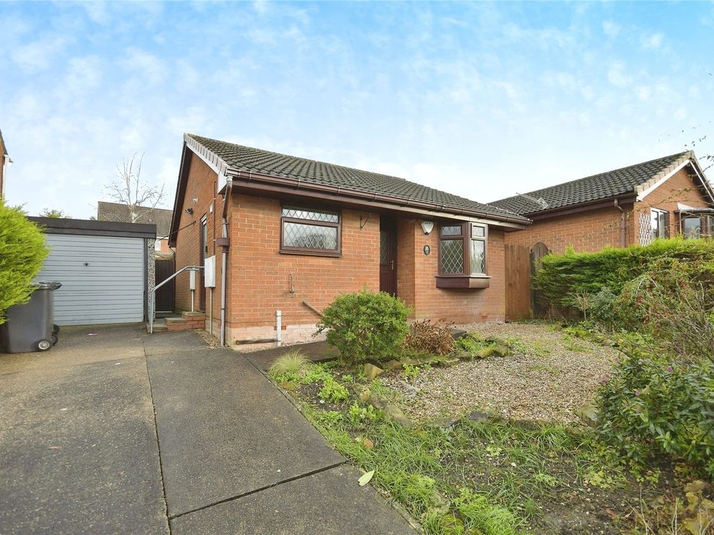 2 bed bungalow for sale in Durham Avenue, Grassmoor, Chesterfield